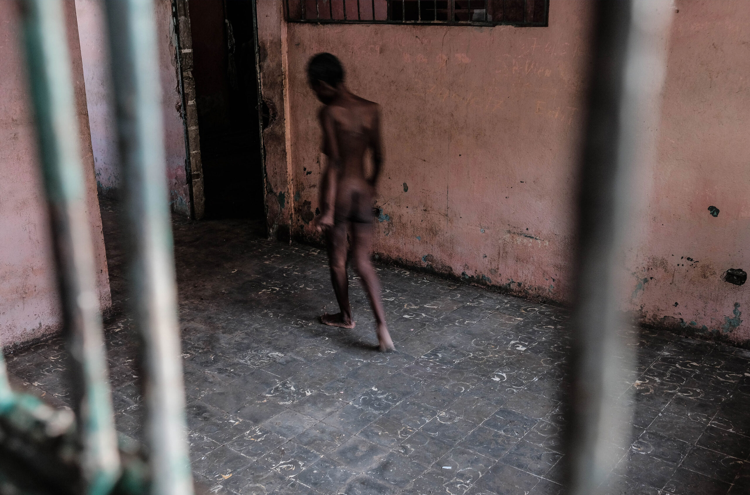 Hospitales en Haití abandonados. 